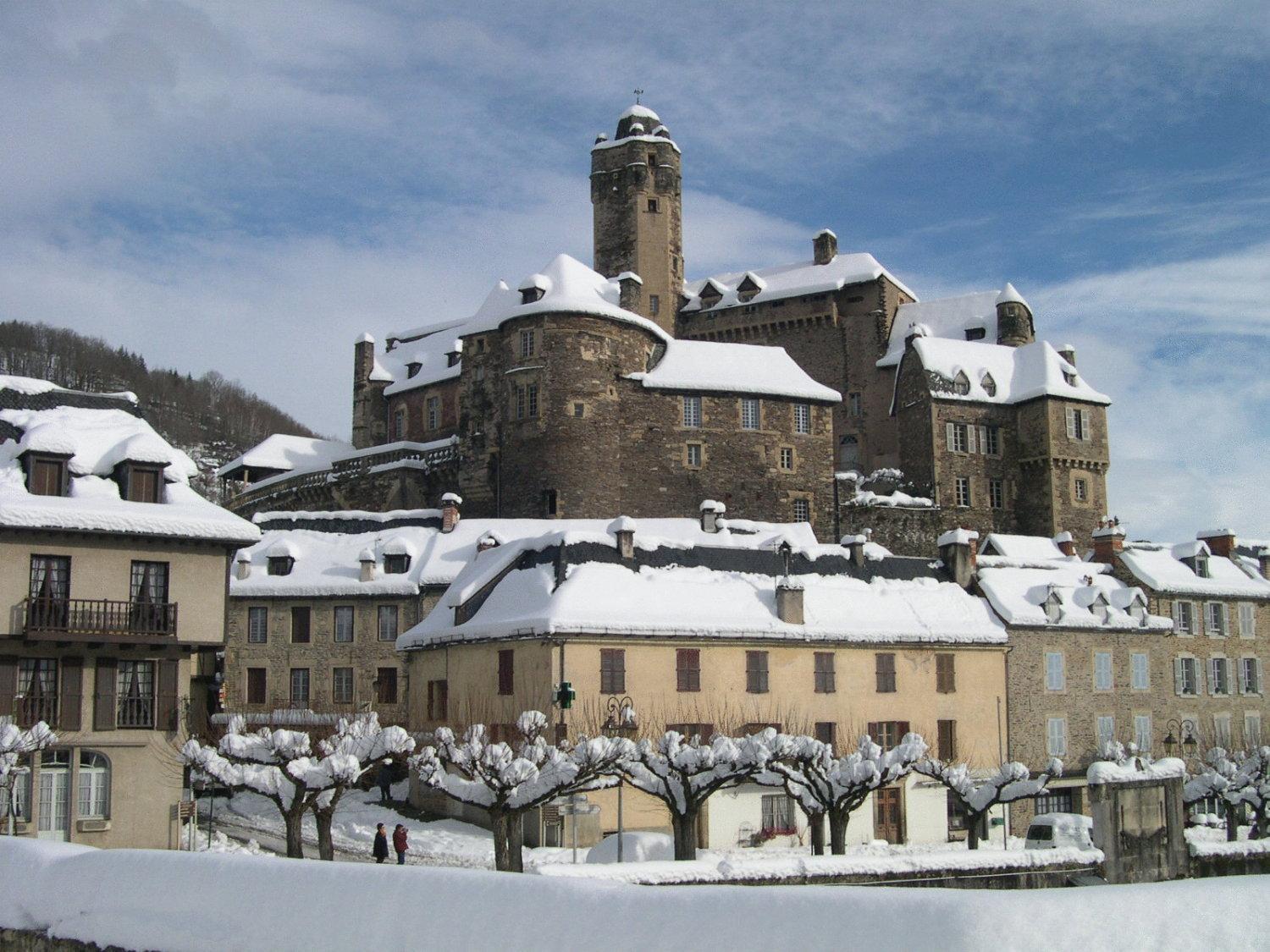 Hotel Restaurant Aux Armes D'Estaing - Kb Hotel Group Exterior photo