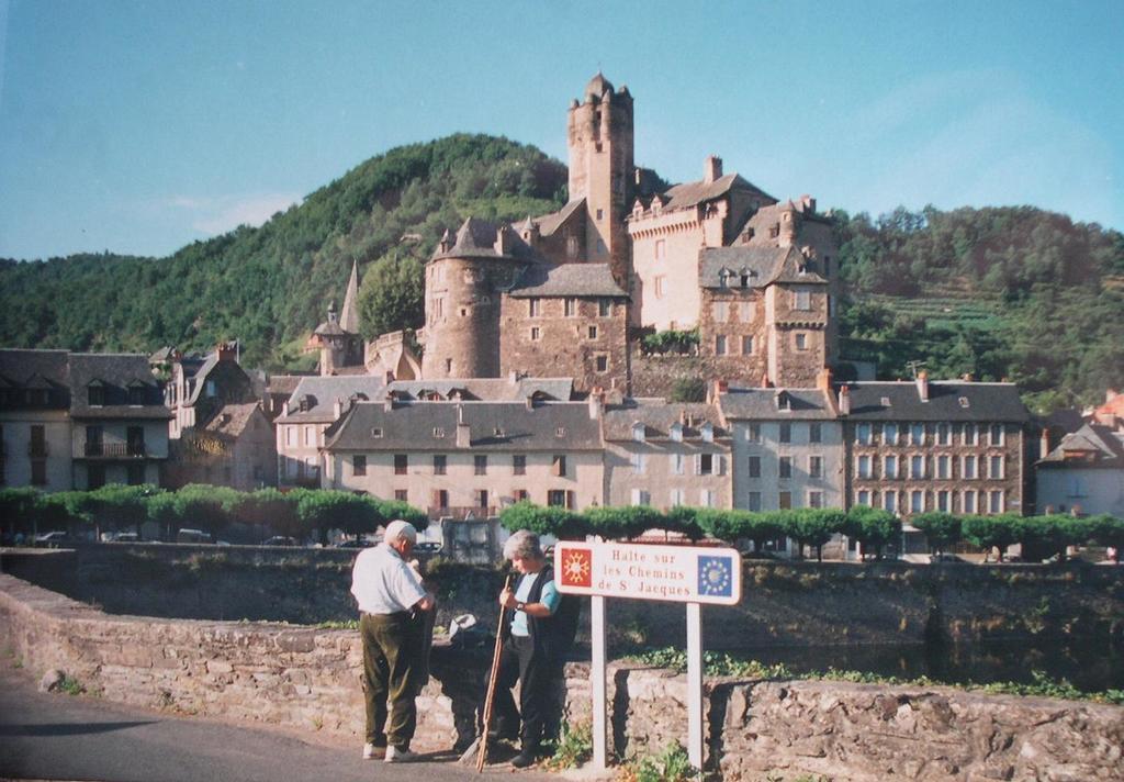 Hotel Restaurant Aux Armes D'Estaing - Kb Hotel Group Exterior photo